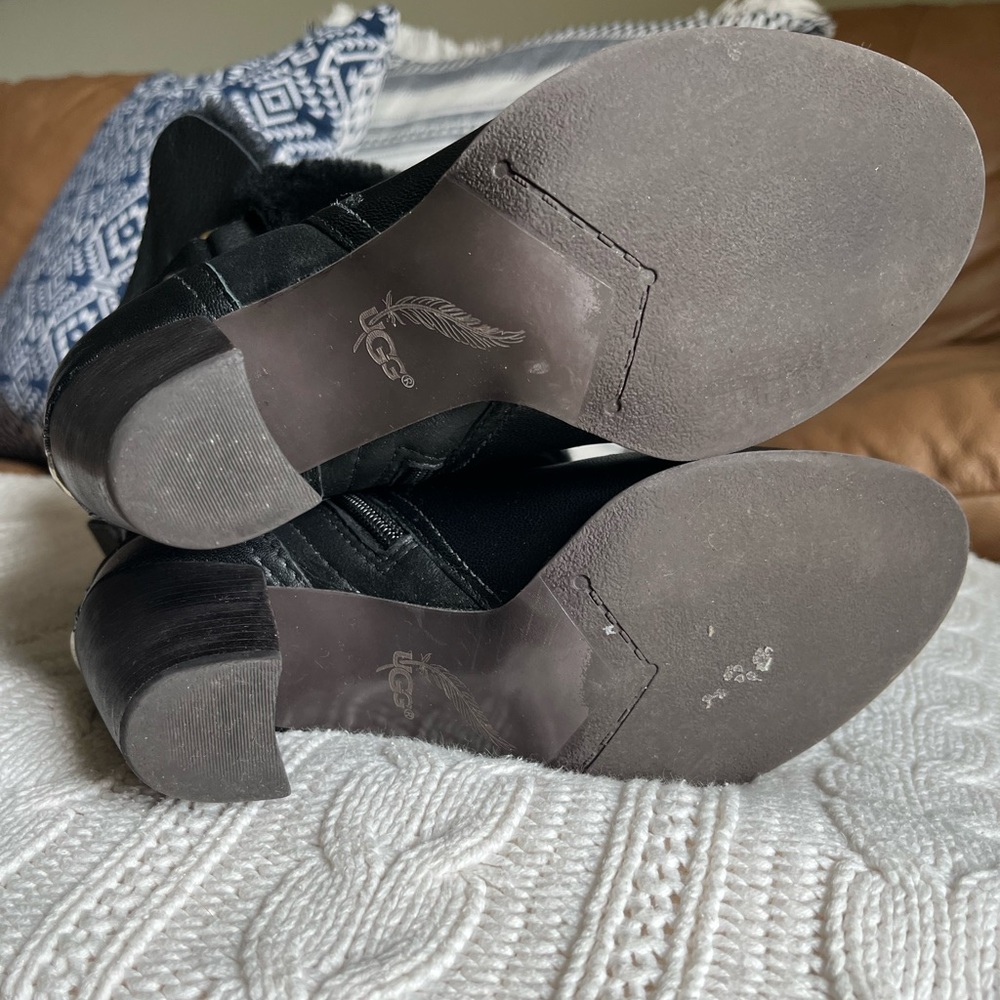 UGG Jayne Black Leather Fur Cuff Buckle Ankle Booties, 6.5 - Picture 7 of 7